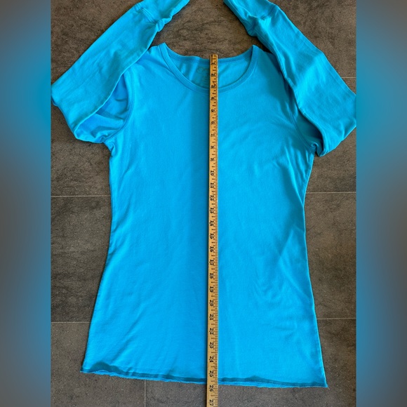 Peaches long sleeved tee. Teal blue. Women’s Medium. - Picture 8 of 8